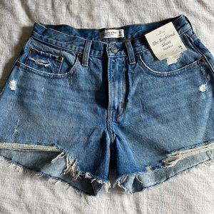 NWT - Abercrombie and Fitch Jean Shorts
